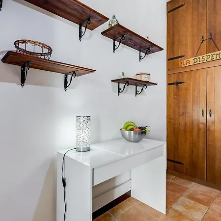 Bdc - Egeria 3-bdr Huge Apartamento