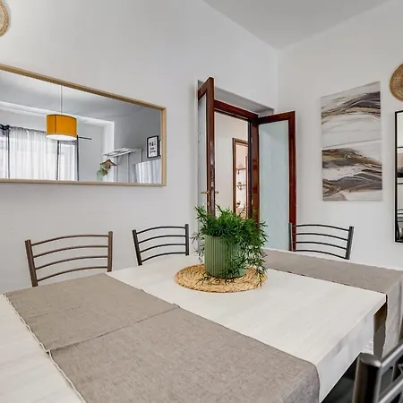 Bdc - Egeria 3-bdr Huge